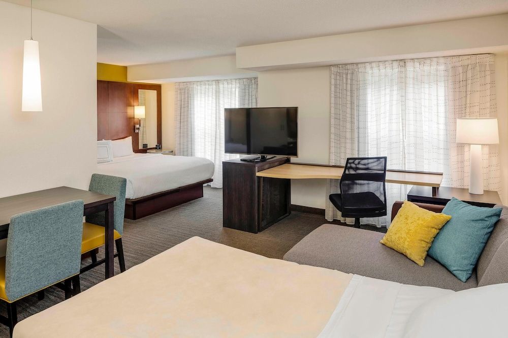 Studio, 1 King Bed with Sofa bed (Hearing Accessible)