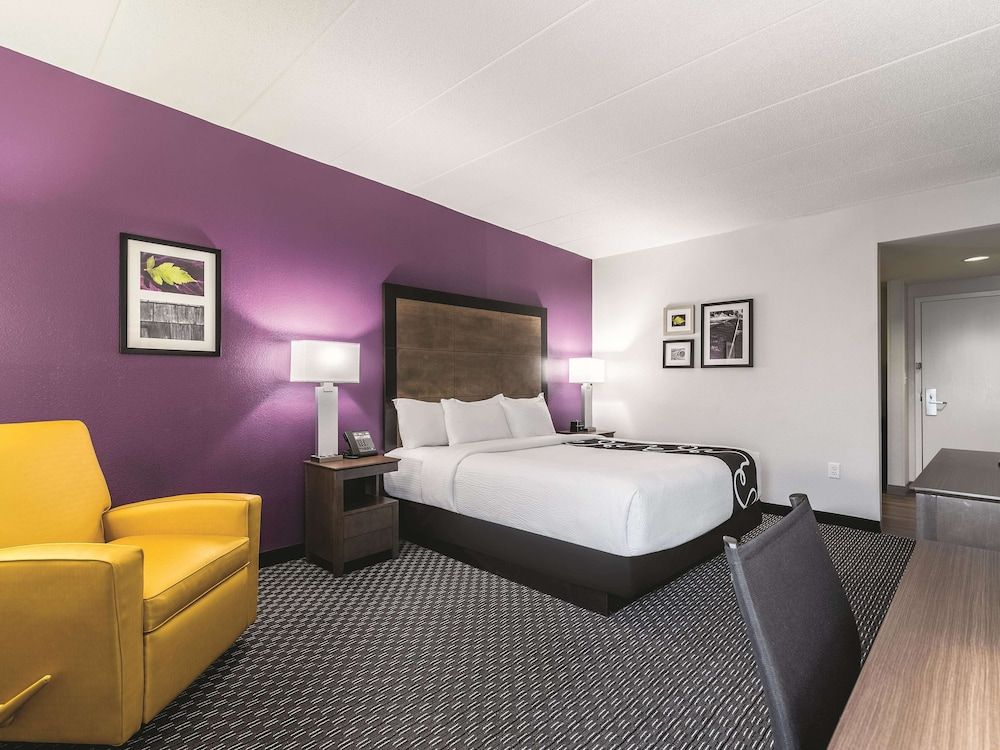 Room, 1 King Bed, Non Smoking