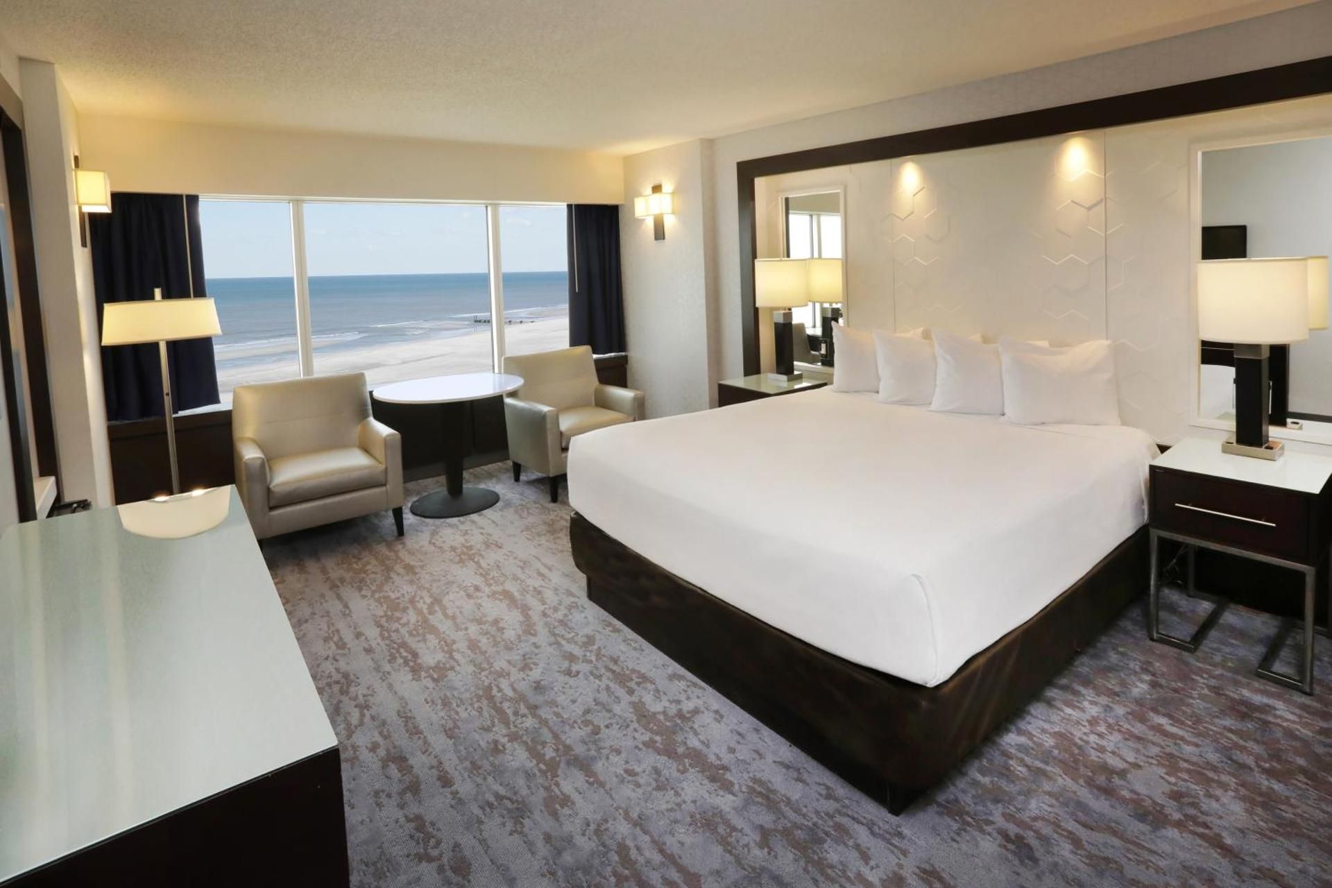 Ballys Tower - Traditional Ocean King Room