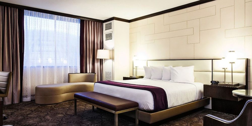 Laguna Tower Premium Room, 1 King Bed, Non-Smoking