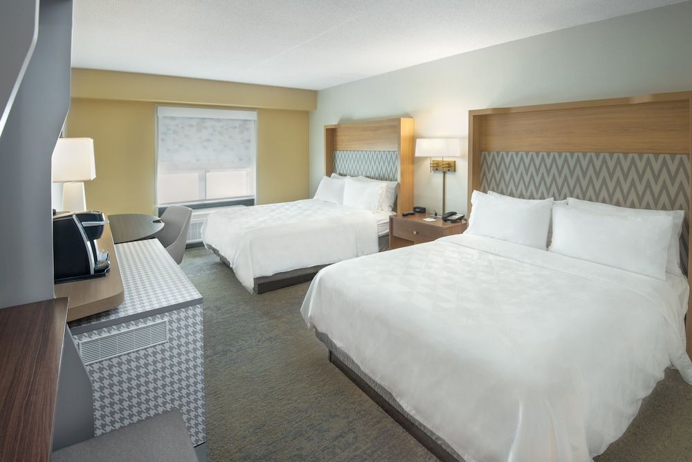 Standard Room, 1 Double Bed, Roll-in Shower (Mobility)