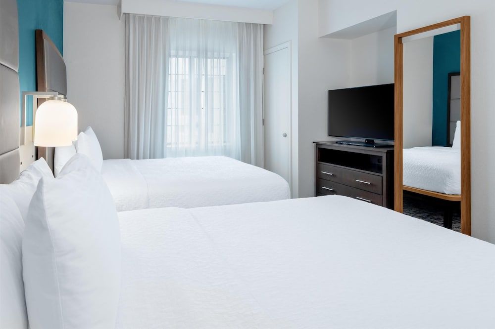 Suite, 2 Queen Beds, Accessible (Hearing)