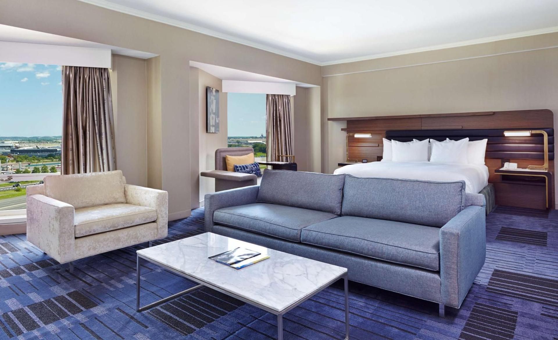 1 king bed 1 bedroom executive suite