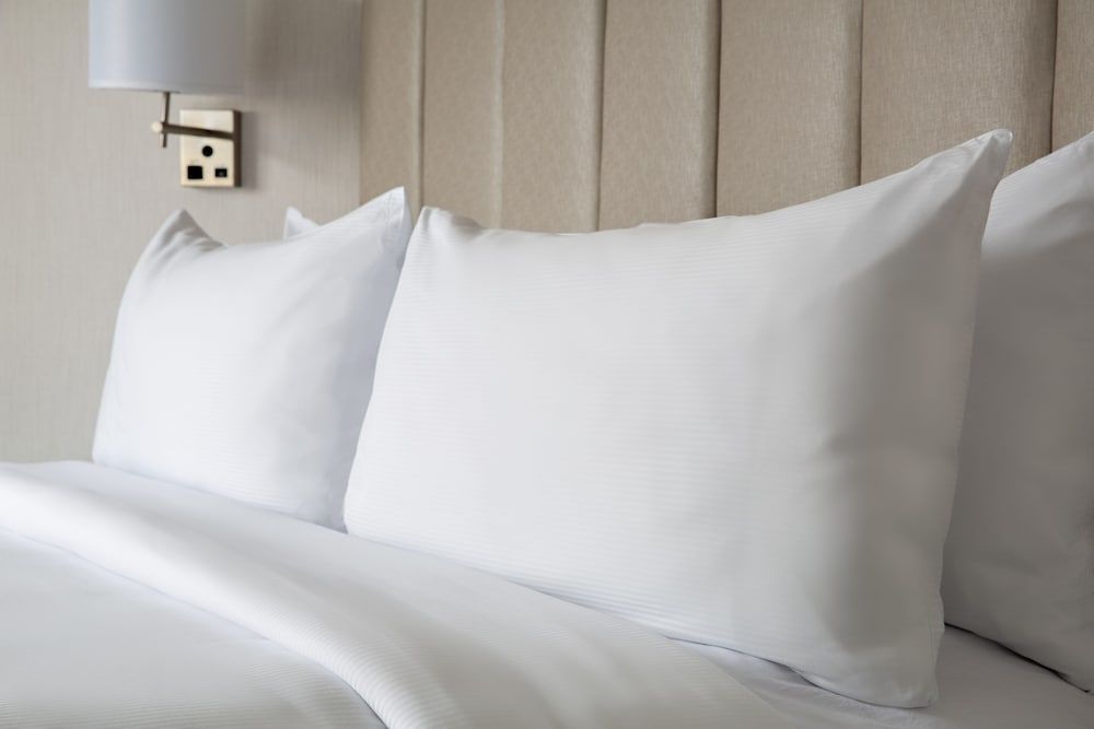 Junior Suite, 1 King Bed, Accessible (Hearing)
