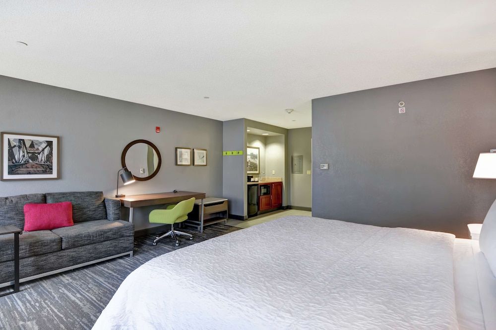 One king studio suite