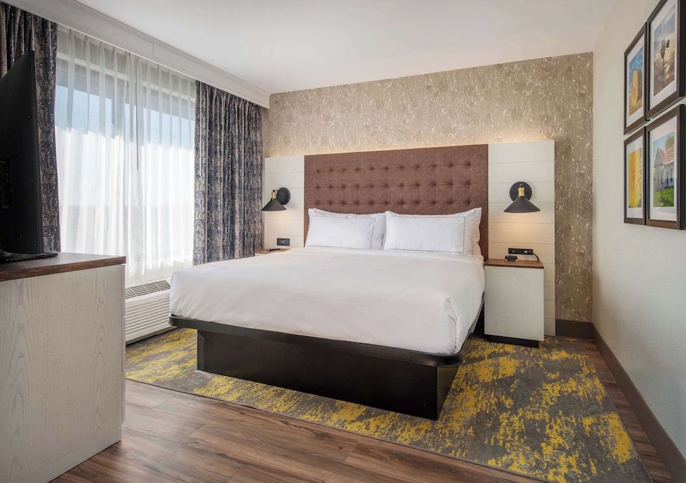 Junior Suite, 1 Queen Bed