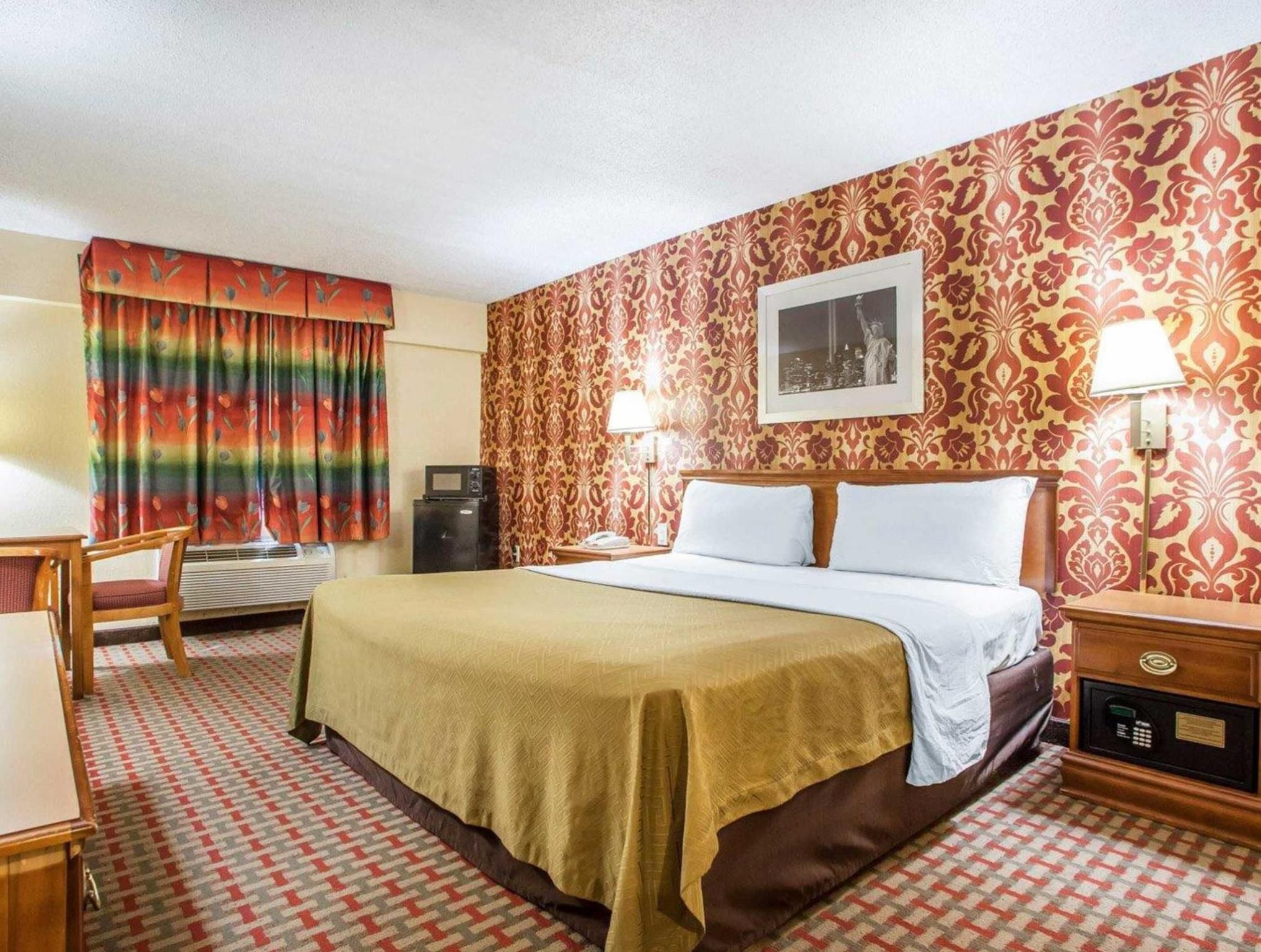 undefined Days Inn by Wyndham Jersey City 4