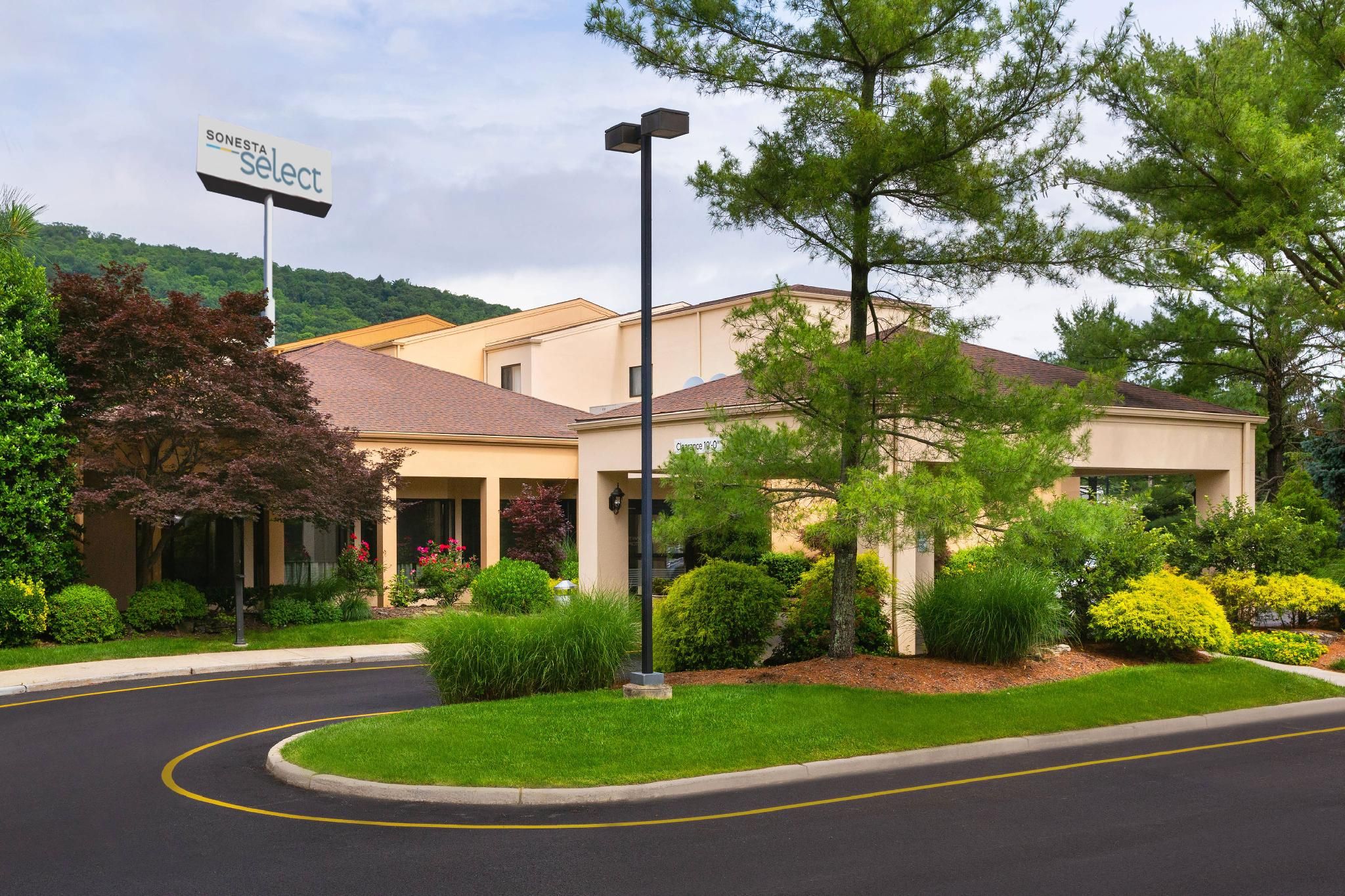 undefined Courtyard by Marriott Mahwah