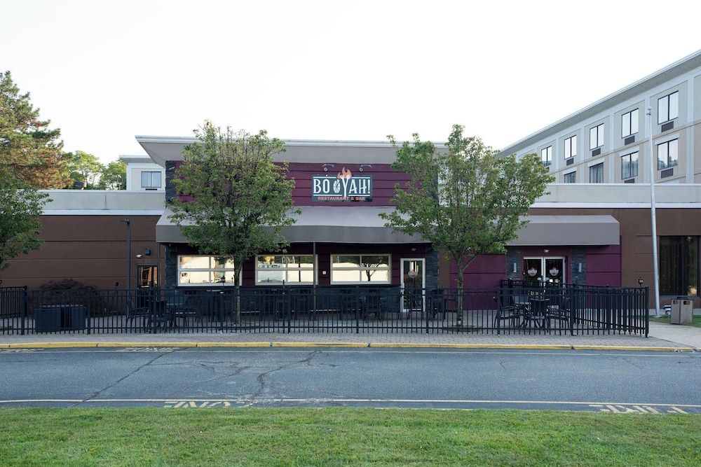 undefined DoubleTree by Hilton Mahwah 9