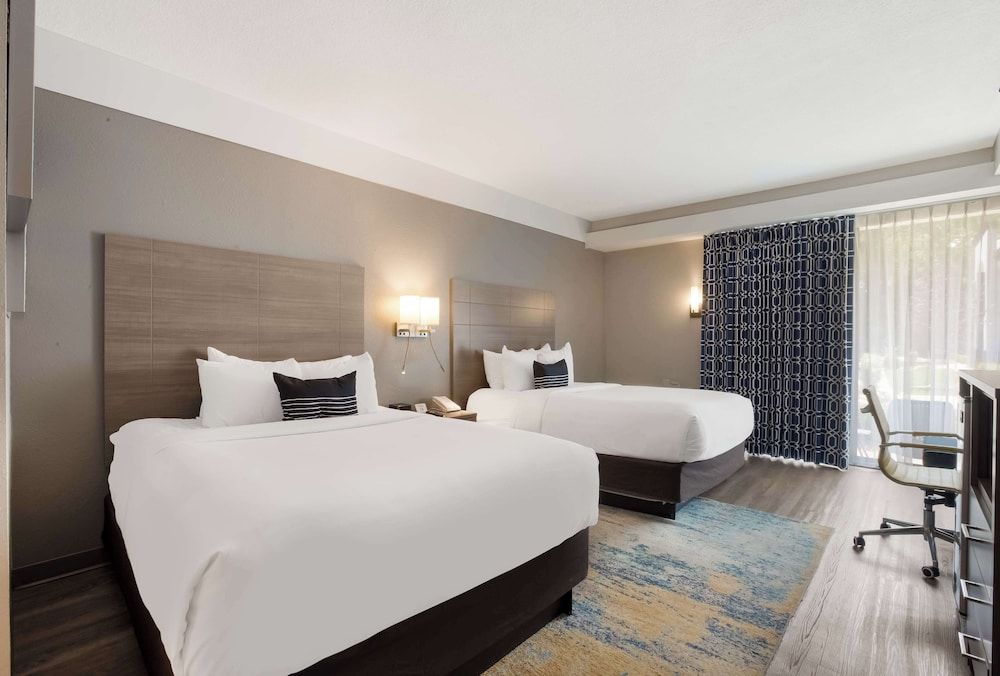Standard Room, 2 Queen Beds, Non Smoking, Balcony