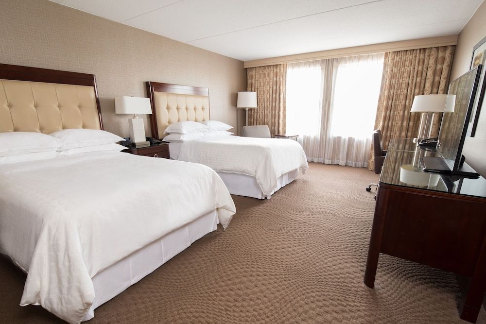 Traditional Room, 2 Double Beds (Mobility/Hearing Access, Roll-In Shwr)
