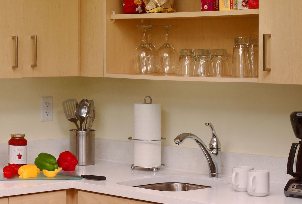 Suite, Multiple Beds, Accessible (Hearing, Roll-In Shower, King + Queen)