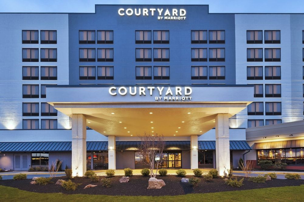 undefined Courtyard by Marriott Secaucus Meadowlands 5