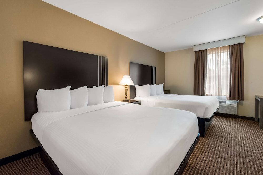 Best Western Philadelphia South - West Deptford Inn Standard Room, 2 Double Beds, Non Smoking, Refrigerator & Microwave 2