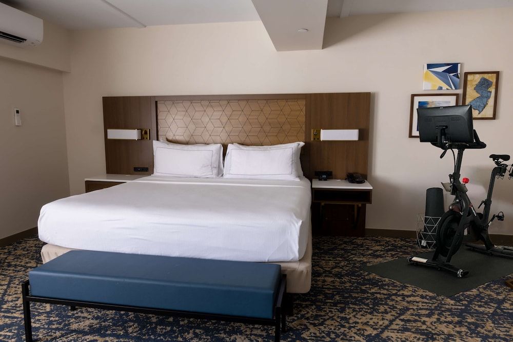 Suite, 1 King Bed