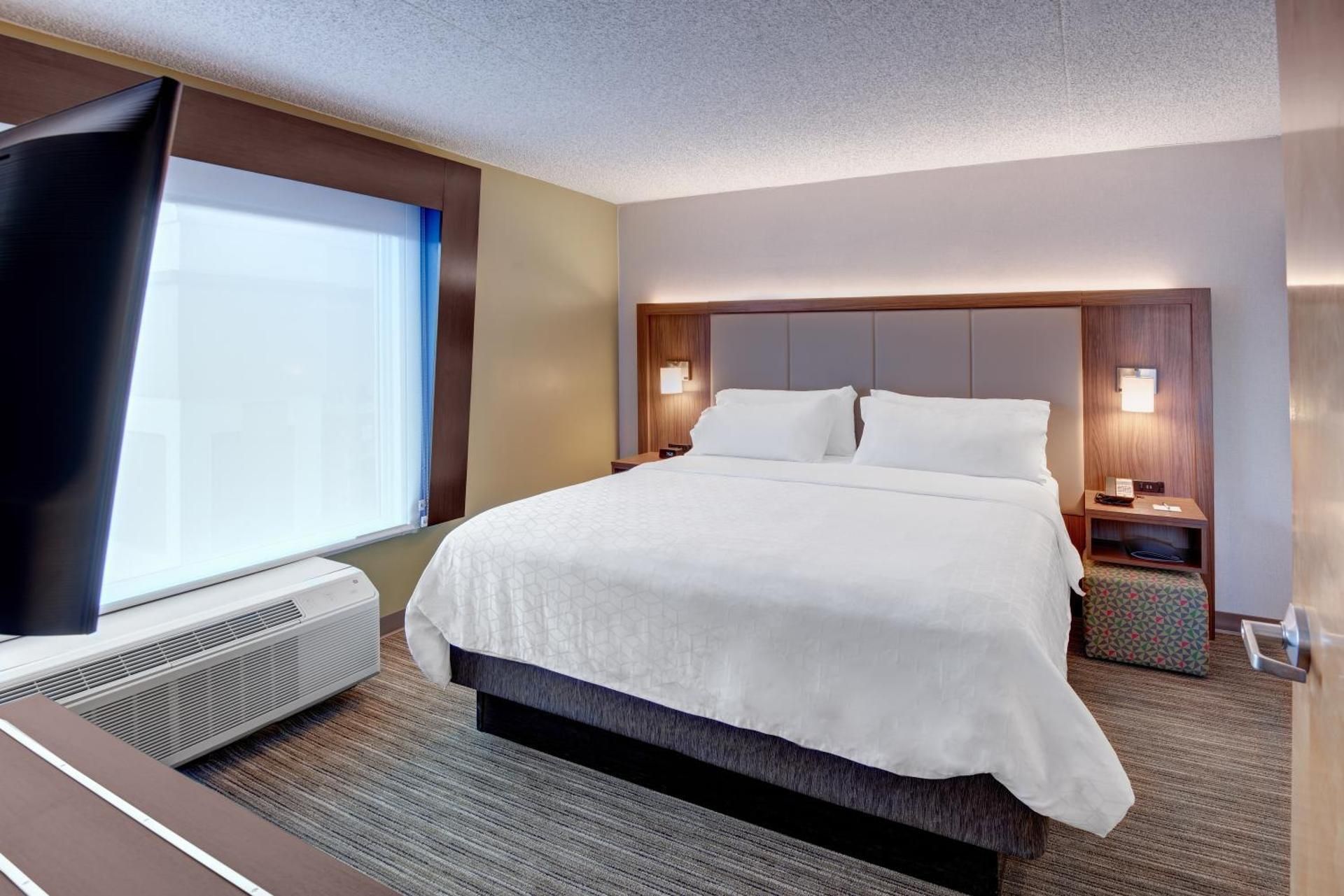 Executive Suite - Non-Smoking