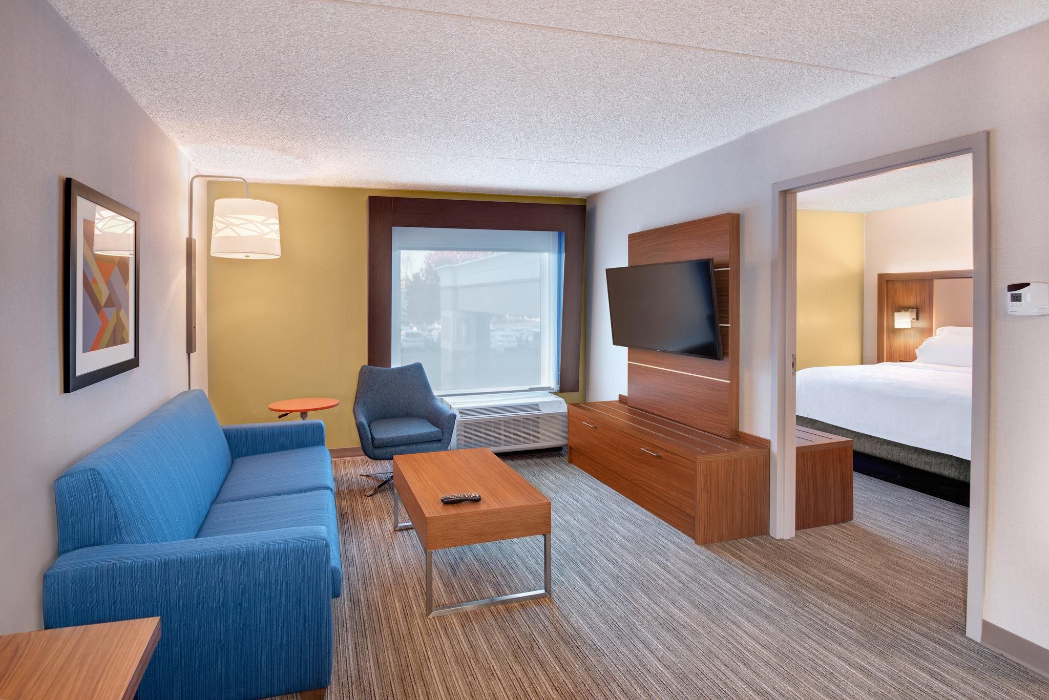 1 King Suite High Floor