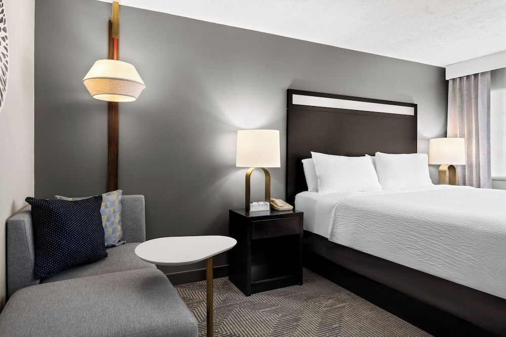 Standard Room, 1 King Bed