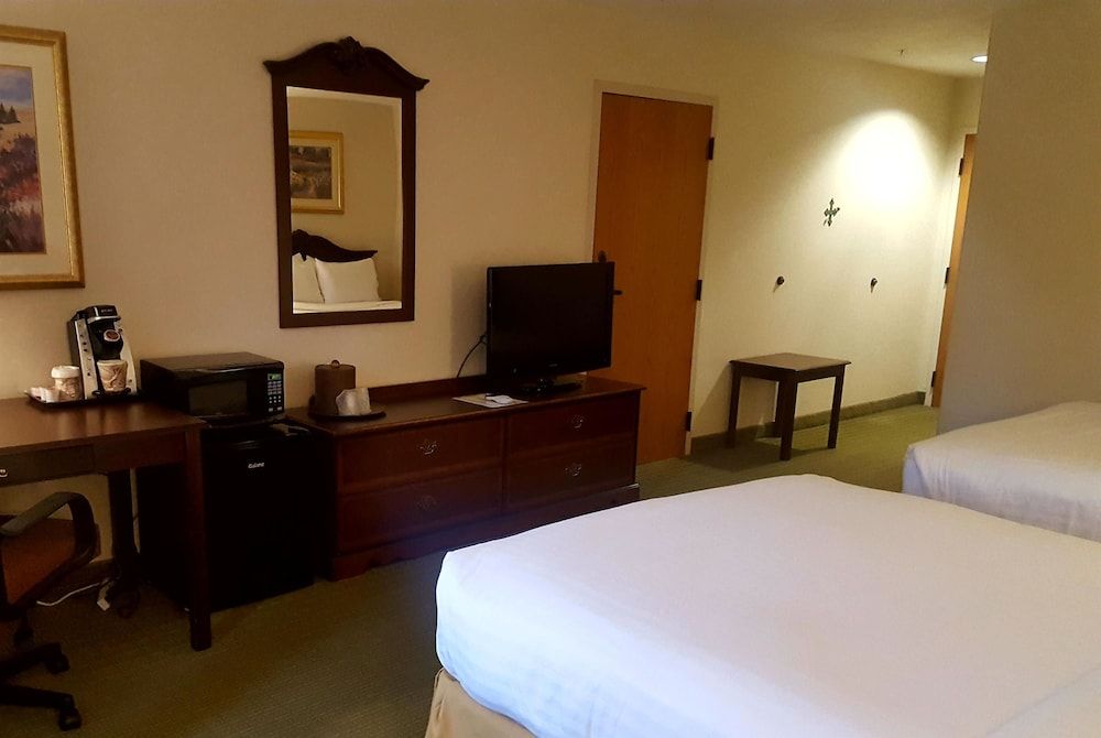 Room, 2 Queen Beds, Non Smoking