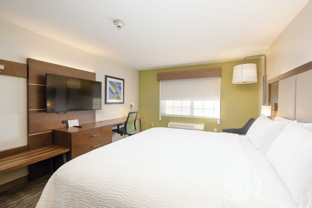 Studio Suite, 1 King Bed, Non Smoking