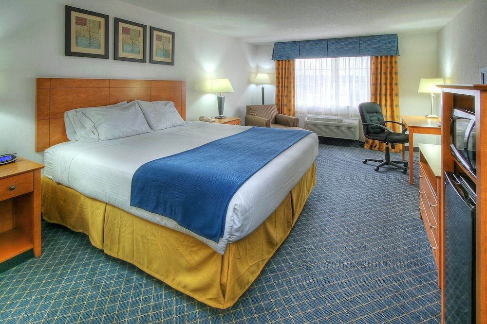 Studio Suite, 1 King Bed, Non Smoking
