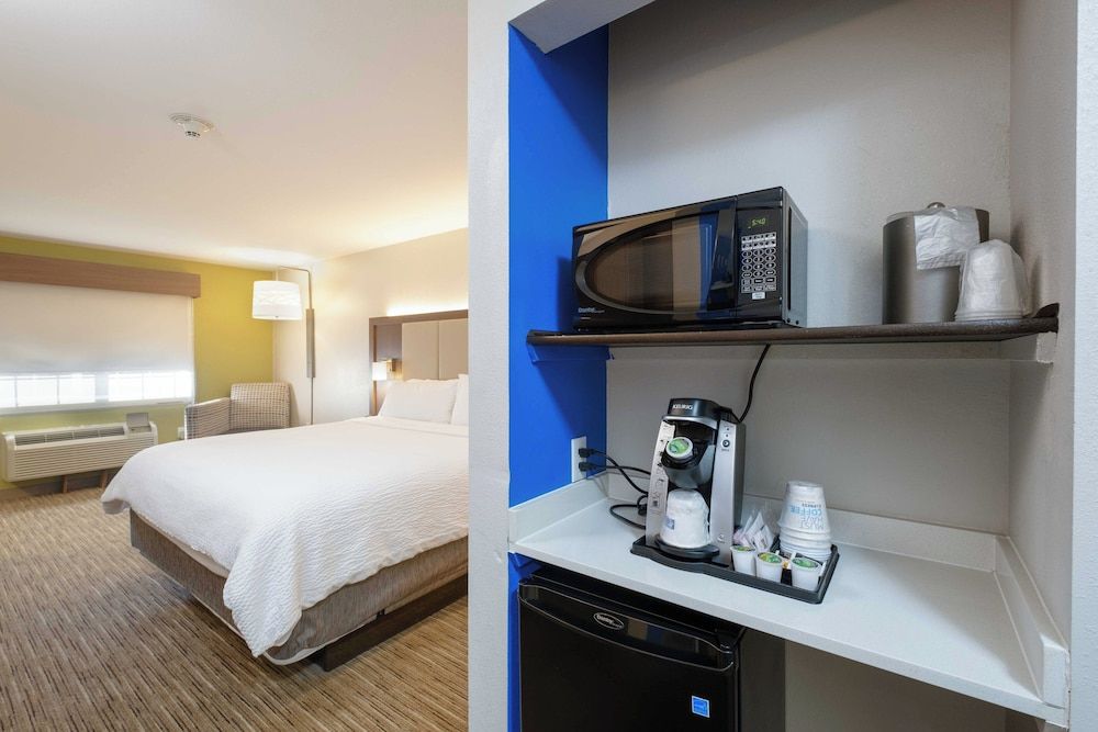 Room, 1 King Bed, Non Smoking (Leisure)