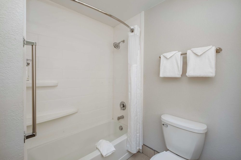 Room, 2 Queen Beds, Non Smoking