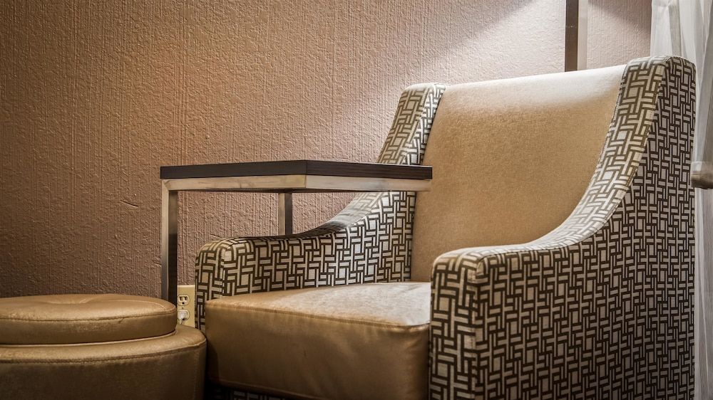 Best Western Deming Southwest Inn Standard Room, 2 Queen Beds, Smoking, Refrigerator & Microwave (Smoking) 4