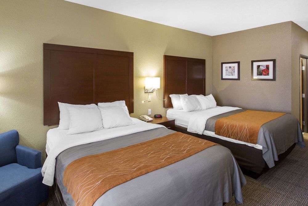 Standard Room, 2 Queen Beds, Non Smoking
