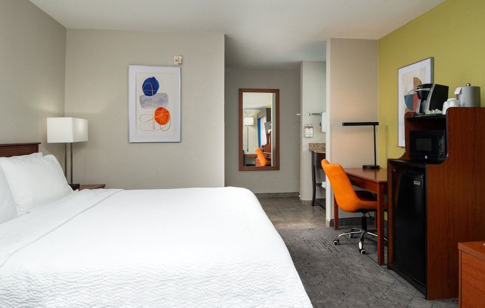 Room, 1 King Bed with Sofa bed