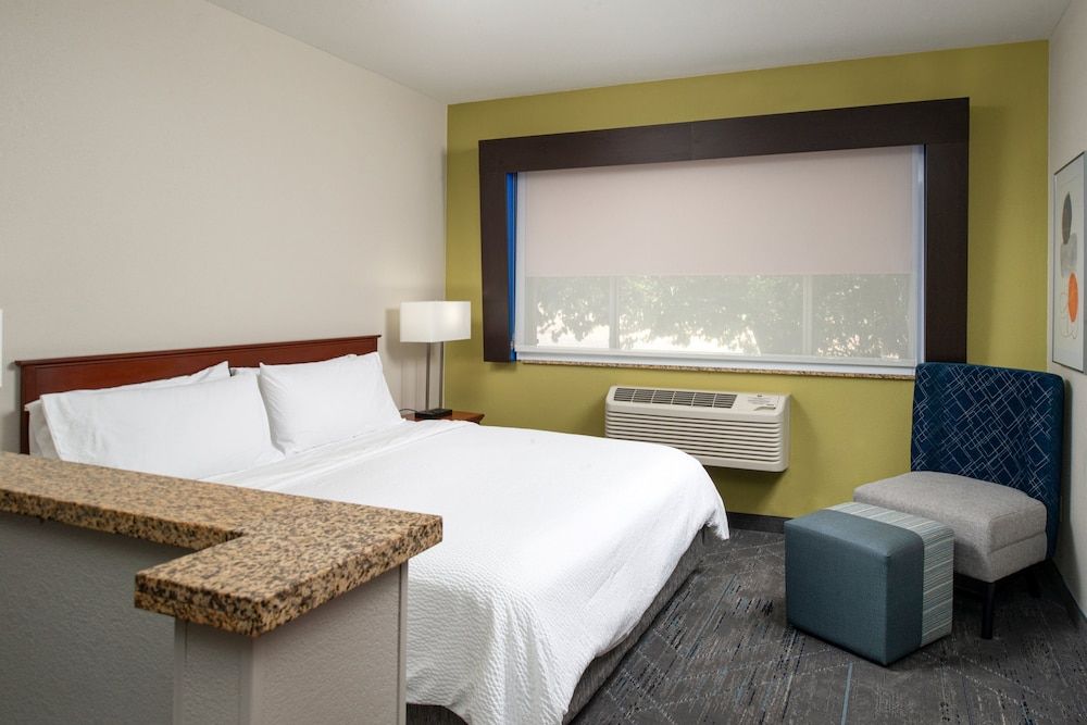 Executive Room, 1 King Bed, Non Smoking