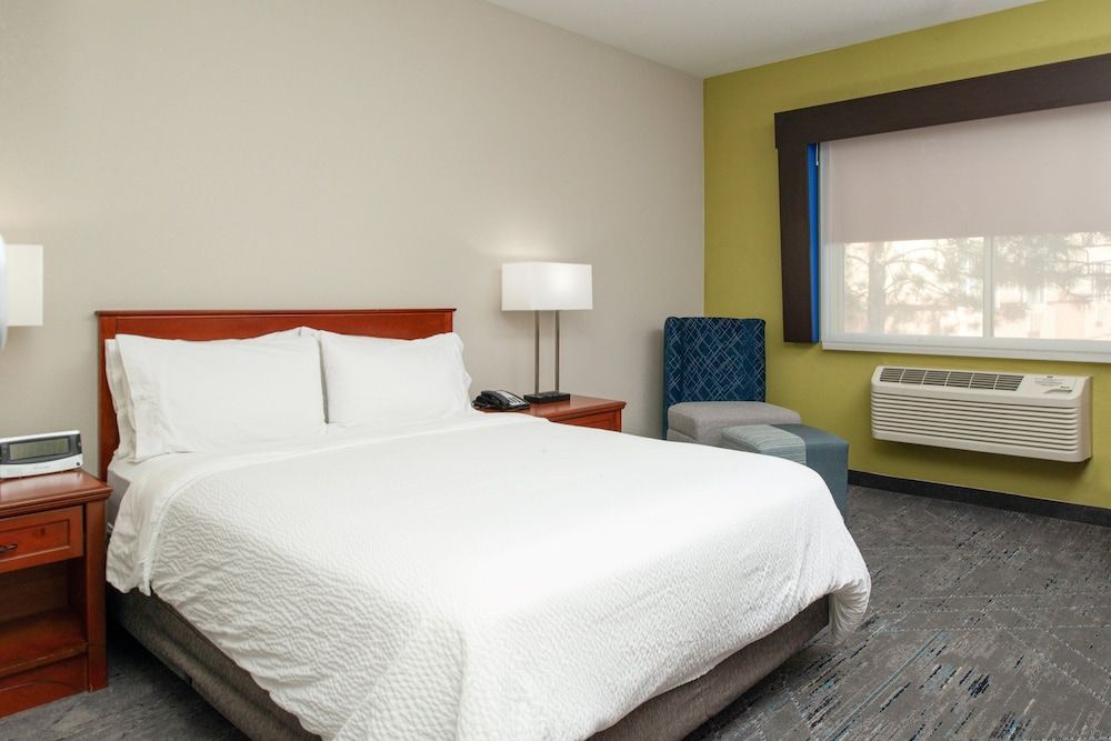 Room, 1 Queen Bed, Accessible, Non Smoking (Roll-In Shower)