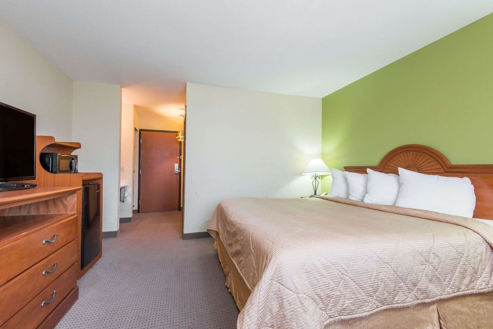 Suite, 2 Queen Beds