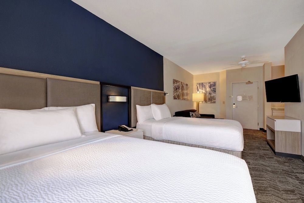 Suite, 2 Double Beds, Non Smoking