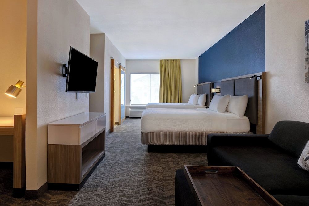 Suite, 2 Double Beds, Non Smoking