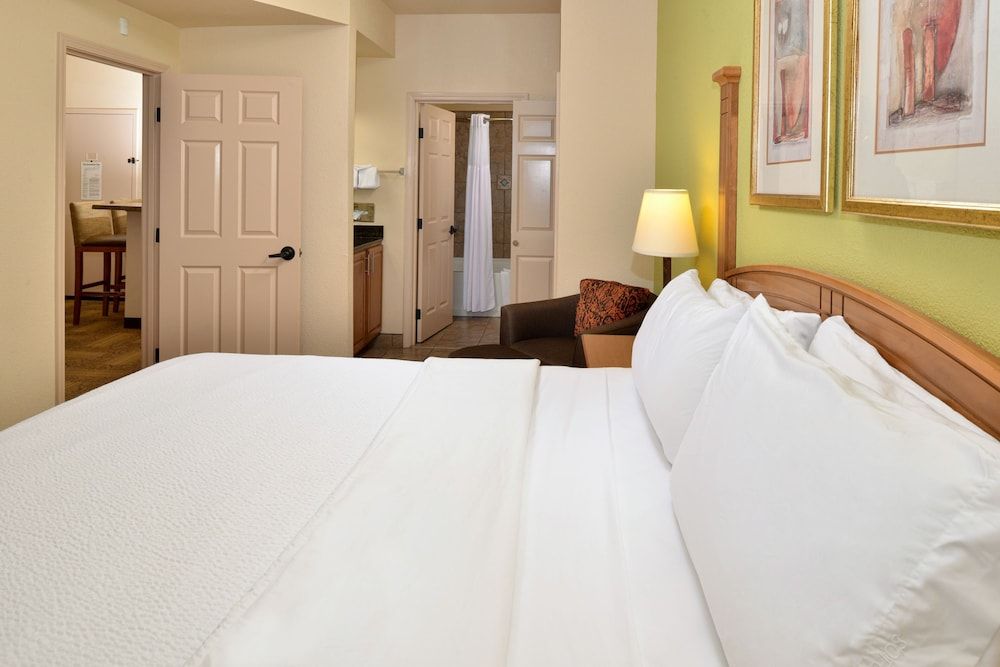 Suite, 1 Bedroom, Accessible, Kitchen (Hearing)