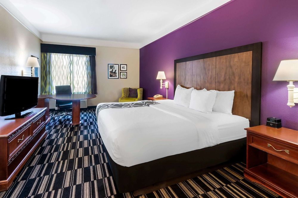 Room, 1 King Bed, Non Smoking