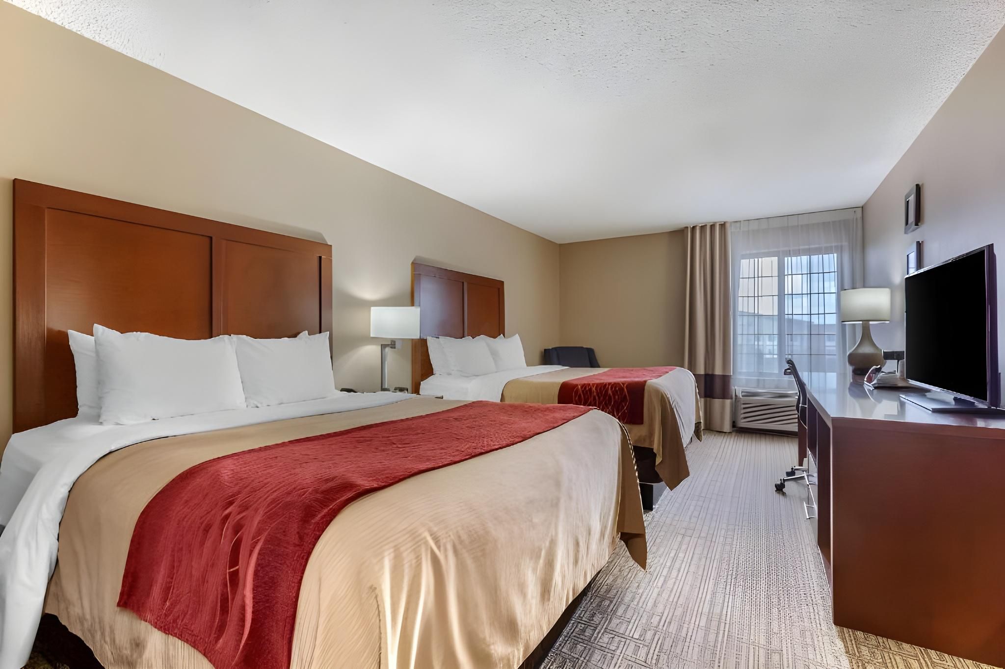 2 Queen Beds Nonsmoking