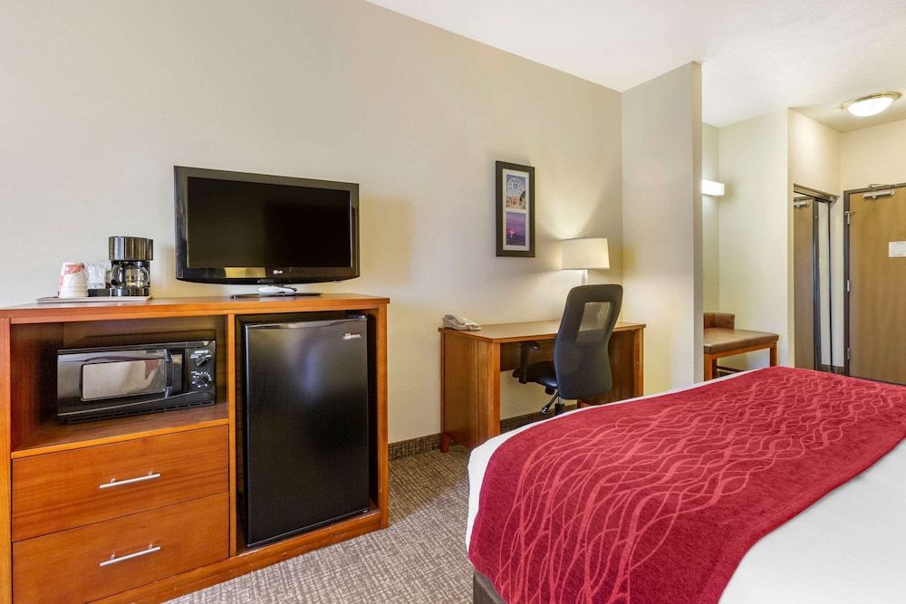 Standard Room, 2 Queen Beds, Non Smoking
