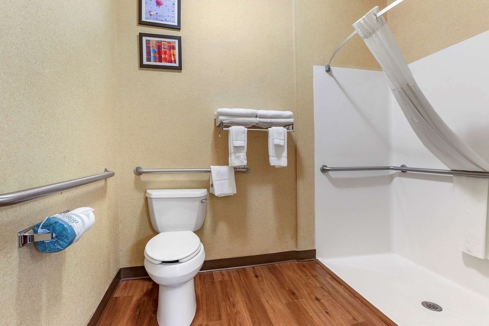 Room, 2 Queen Beds, Accessible, Non Smoking