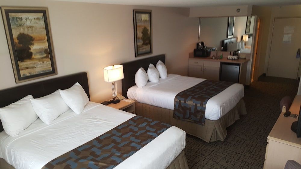 Shilo Inn Elko Suites Standard Room, 2 Queen Beds