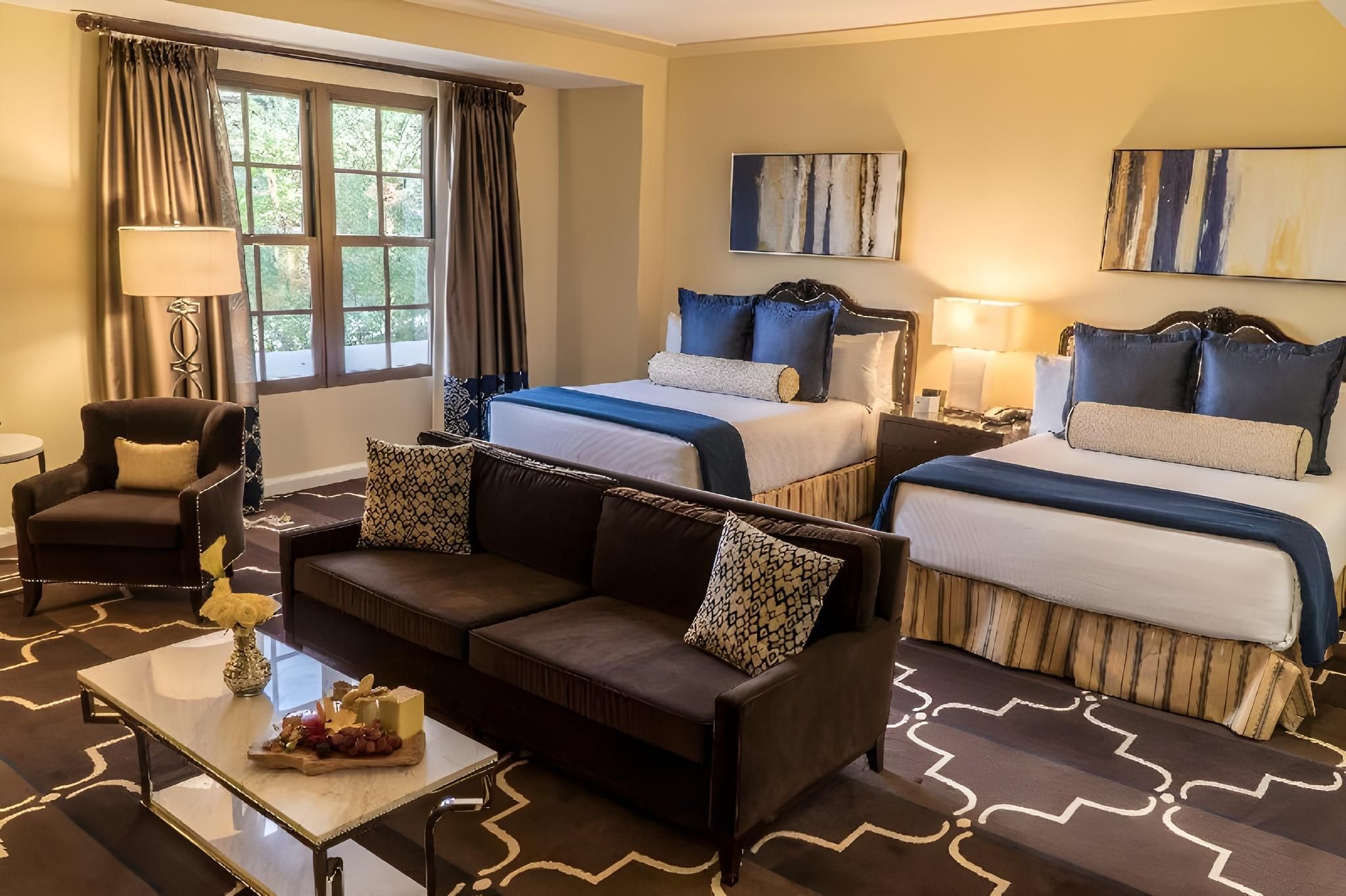 Executive Two Queen Suite