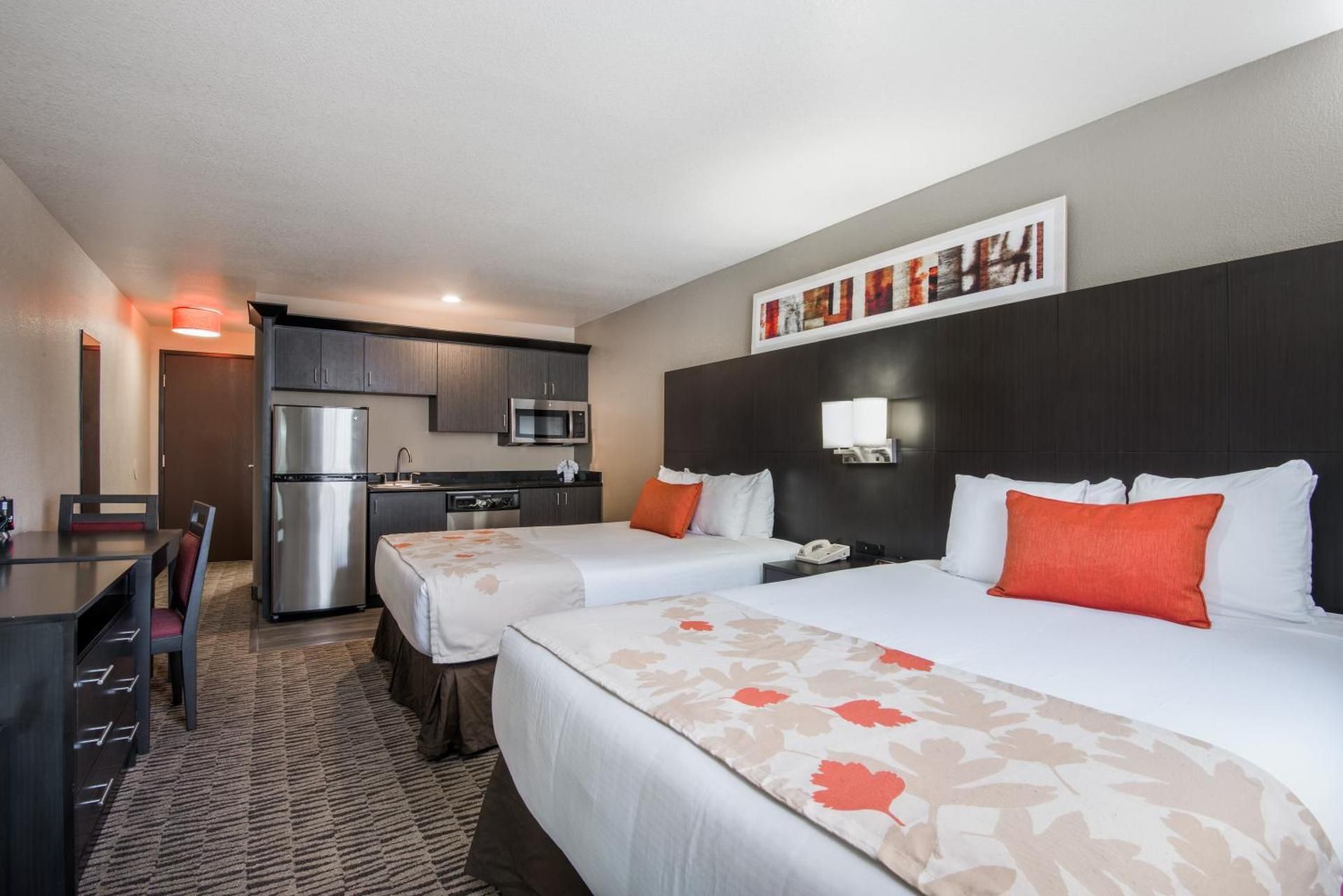 2 Queen Beds Deluxe Room Non-Smoking