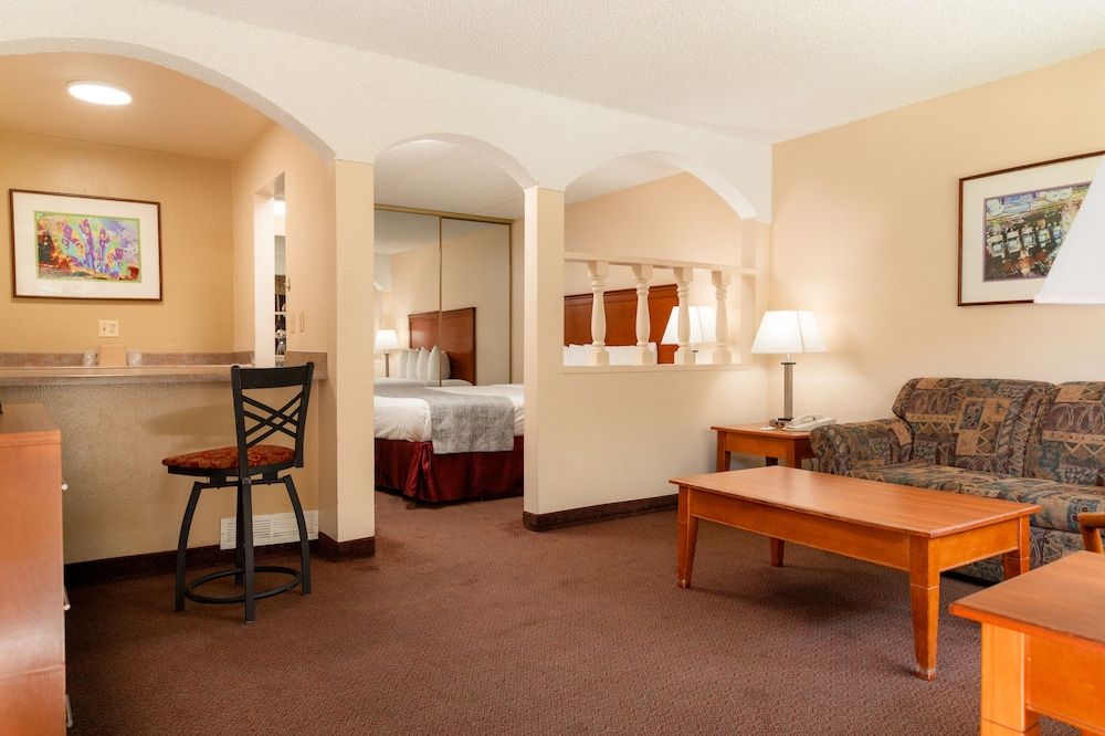 undefined Mardi Gras Hotel & Casino 9