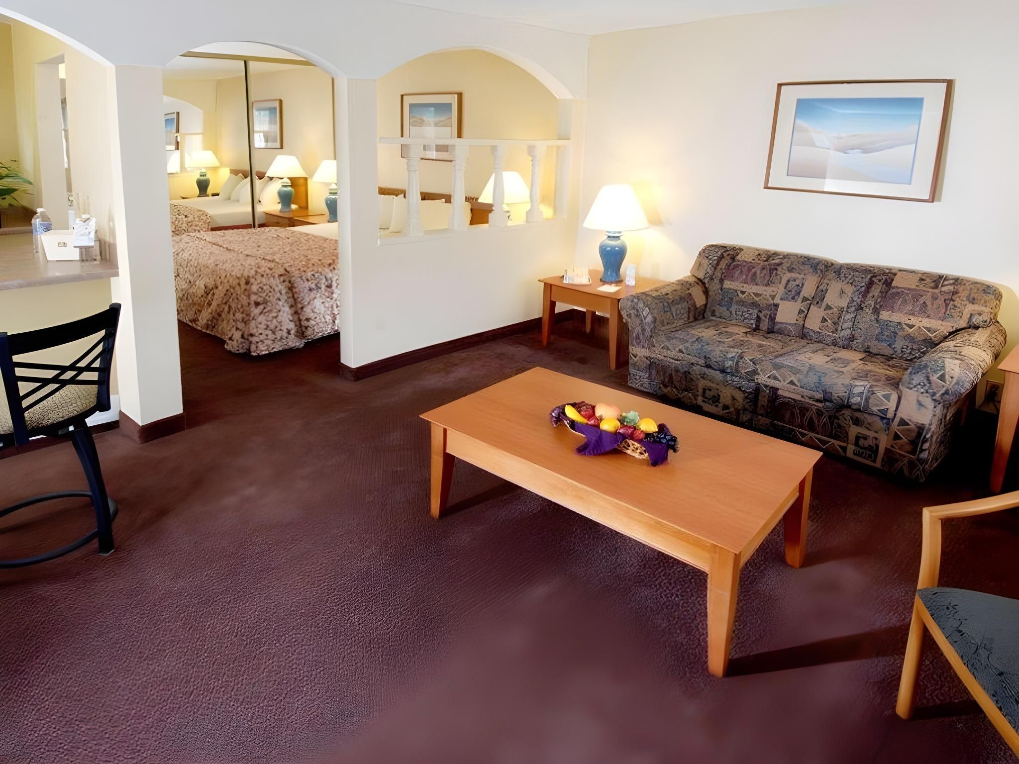 Mardi Gras Hotel & Casino 1 Queen Bed Non Smoking 7