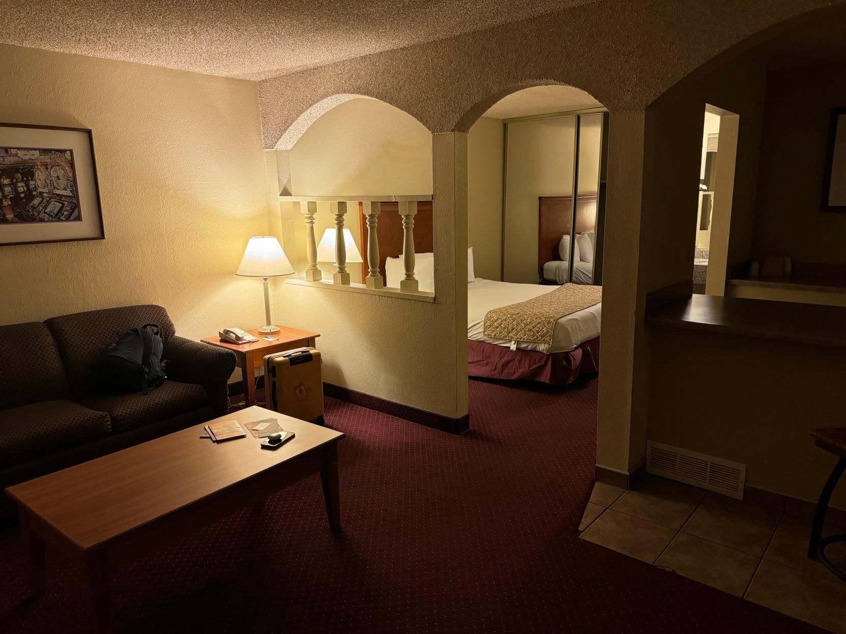 Mardi Gras Hotel & Casino 1 Queen Bed Non Smoking 4