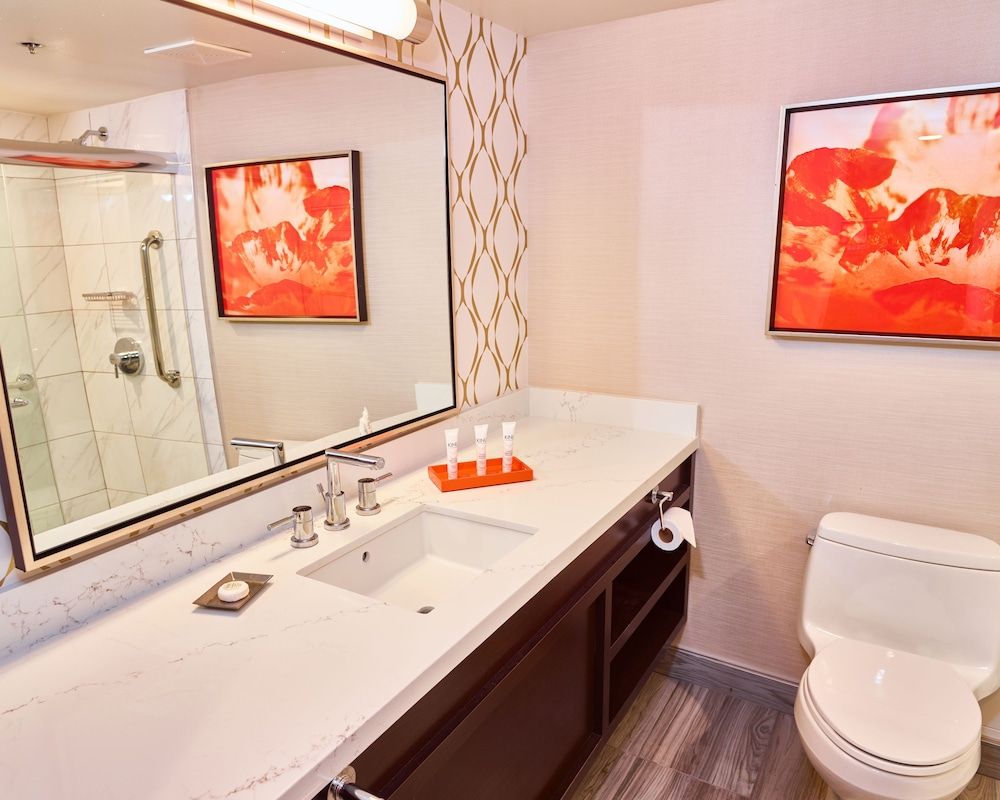 undefined California Hotel and Casino 8