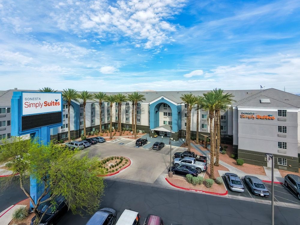 undefined Sonesta Simply Suites Las Vegas Convention Center 2