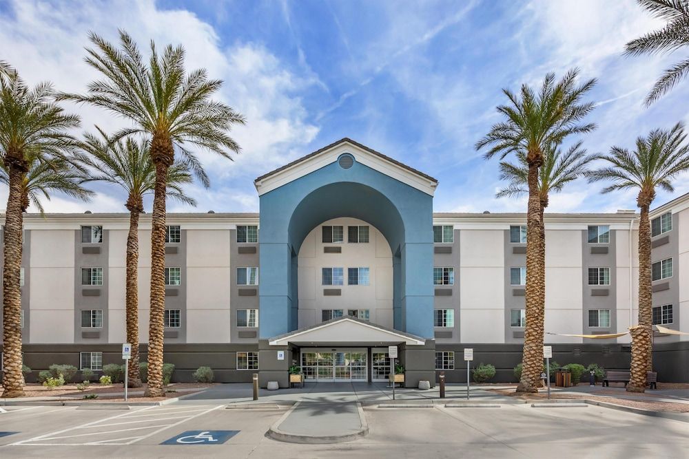 undefined Sonesta Simply Suites Las Vegas Convention Center