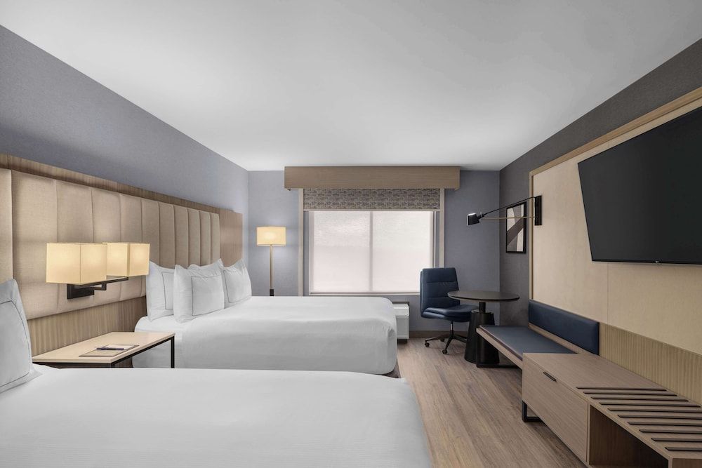 DoubleTree by Hilton Las Vegas Airport Room, 2 Queen Beds, Non Smoking